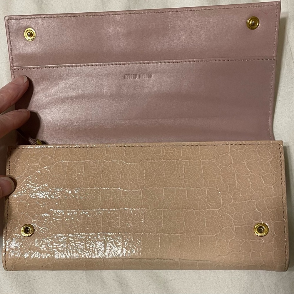 Miu Miu Authentic Vintage Pink Textured Leather Long Wallet, Dusty Rose Interior